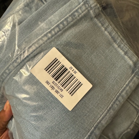 LIKE NEW HOLLISTER AND AMERICAN EAGLE SKINNY AND SUPER SKINNY JEANS - Picture 5 of 5